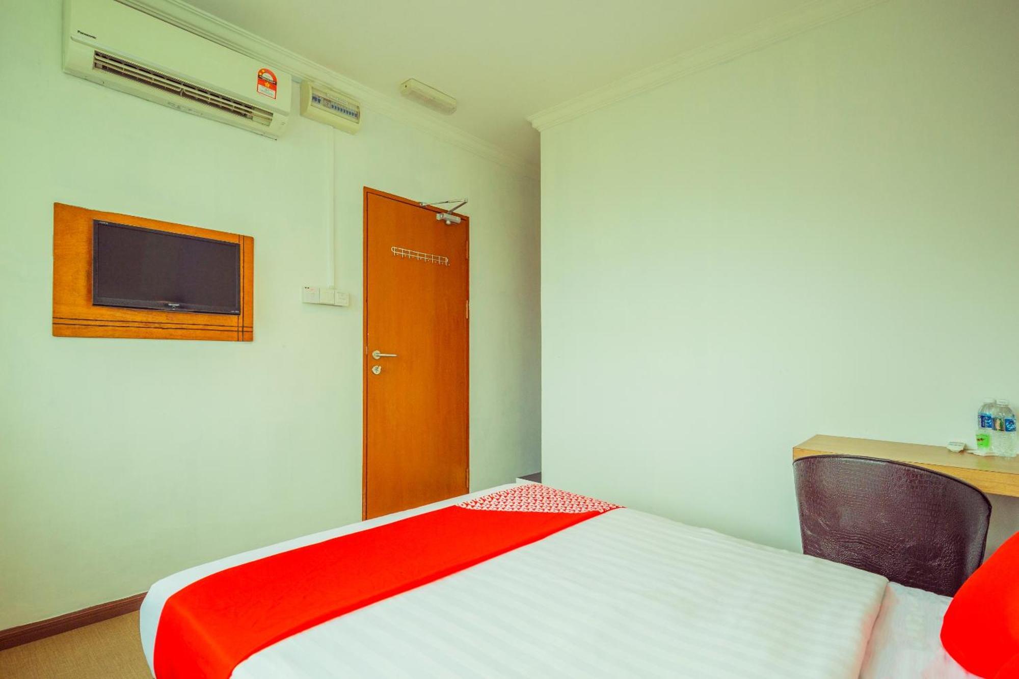 Super Oyo 218 Storytel Hotel Kota Kinabalu Exterior foto